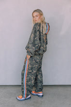 Load image into Gallery viewer, SABBI - THE NAME YOURSELF TRACKPANTS