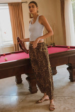Load image into Gallery viewer, Washed Leopard Printed Barrel Jean