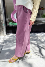 Load image into Gallery viewer, LE BON SHOPPE ARC PANTS - DUSTY LILAC
