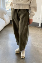 Load image into Gallery viewer, LE BON SHOPPE - ARC PANTS OLIVE