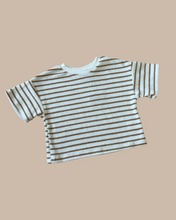Load image into Gallery viewer, Oversized Top - Caramel stripes
