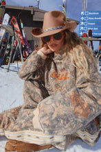 Load image into Gallery viewer, SABBI THE NAME YOURSELF BARREL-LEG TRACKPANTS - TREE CAMO