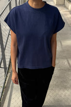 Load image into Gallery viewer, LE BON SHOPPE JEANNE TEE - MIDNIGHT
