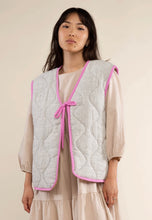 Load image into Gallery viewer, Nubi Quilted Vest - Guava