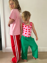 Load image into Gallery viewer, BY BILLIE Kids every day pants - chilli