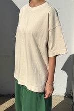 Load image into Gallery viewer, LE BON SHOPPE JAYDEN TEE - NATUREL