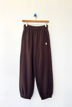 Load image into Gallery viewer, LE BON SHOPPE FRENCH TERRY BALLOON PANTS - COCOA BEAN