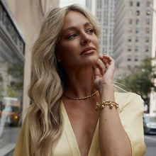 Load image into Gallery viewer, GIMME MARQUISE NECKLACE (SMALL) - GOLD