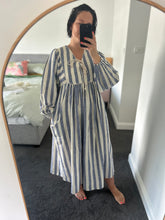 Load image into Gallery viewer, Nirvana Dress