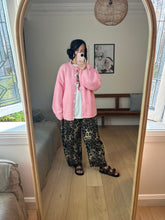 Load image into Gallery viewer, Washed Leopard Printed Barrel Jean