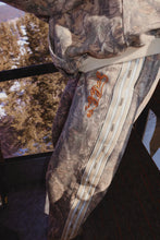 Load image into Gallery viewer, SABBI THE NAME YOURSELF BARREL-LEG TRACKPANTS - TREE CAMO
