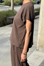 Load image into Gallery viewer, LE BON SHOPPE JEANNE TEE - CHOCOLATE