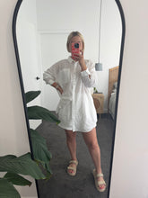 Load image into Gallery viewer, La Bohème Girls Clara Short Blossom Embroidery White