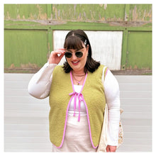 Load image into Gallery viewer, Nubi Quilted Vest - Guava