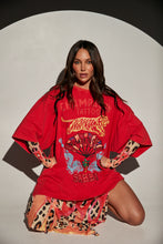 Load image into Gallery viewer, SABBI CHAMPAGNE TATTOO TEE - RED