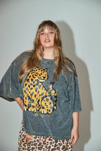 Load image into Gallery viewer, SABBI THE CHOOSE KINDNESS OVERSIZED TEE - CHARCOAL