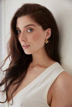 Load image into Gallery viewer, GIMME LISA PUFFY HEART EARRINGS (GOLD)