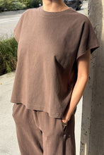 Load image into Gallery viewer, LE BON SHOPPE JEANNE TEE - CHOCOLATE
