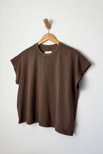 Load image into Gallery viewer, LE BON SHOPPE JEANNE TEE - CHOCOLATE