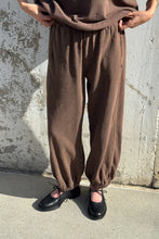 Load image into Gallery viewer, LE BON SHOPPE BALLOON PANTS - CHOCOLATE