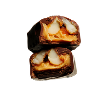 Load image into Gallery viewer, Loco Love Maple Macadamia Caramel
