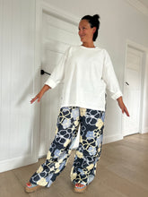 Load image into Gallery viewer, By Billie Serene Bloom Linen Pants