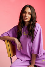Load image into Gallery viewer, SABBI THE VERY OVERSIZED STANDOUT TEE - FLURO VIOLET