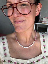 Load image into Gallery viewer, Daisy Quartz Pearl