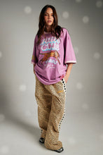 Load image into Gallery viewer, SABBI THE VERY OVERSIZED RUN CLUB TEE - PINK