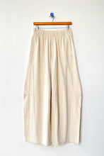 Load image into Gallery viewer, LE BON SHOPPE BARE PANTS - NATUREL