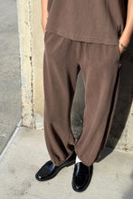 Load image into Gallery viewer, LE BON SHOPPE BALLOON PANTS - CHOCOLATE