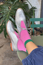 Load image into Gallery viewer, COLOR BLOCK GIRLFRIEND SOCKS - ROSE GREEN