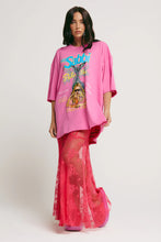 Load image into Gallery viewer, SABBI THE VERY OVERSIZED LIFE IS SHORT TEE - PINK