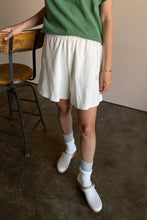 Load image into Gallery viewer, FLARED BASKETBALL SHORTS - Naturel