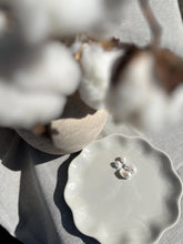 Load image into Gallery viewer, SABRINA EARRINGS