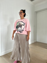 Load image into Gallery viewer, Maxi Pleated Skirt - Gold
