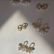 Load image into Gallery viewer, AUDREY EARRINGS // PEARL BEADS WITH GOLD
