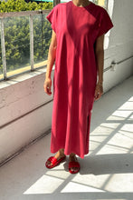 Load image into Gallery viewer, JEANNE DRESS - CRAYON RED
