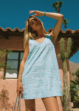 Load image into Gallery viewer, Mai Tai V Tunic Dress - Skylight
