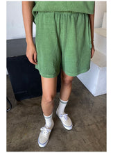 Load image into Gallery viewer, FLARED BASKETBALL SHORTS - BASIL
