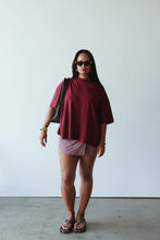 Load image into Gallery viewer, By Billie ATHLETIC HEMP/COTTON TEE - BURGUNDY
