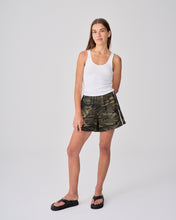 Load image into Gallery viewer, RACER SHORT - CAMO
