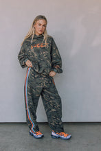 Load image into Gallery viewer, SABBI - THE NAME YOURSELF TRACKPANTS
