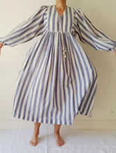 Load image into Gallery viewer, Nirvana Dress
