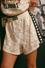 Load image into Gallery viewer, SABBI LACE BOXER SHORTS - CREAM
