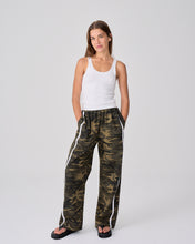 Load image into Gallery viewer, RACER PANT - CAMO
