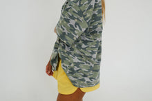 Load image into Gallery viewer, By Billie OVERSIZED TEE - CAMO STAR
