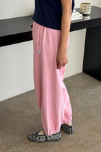 Load image into Gallery viewer, BALLOON PANTS - PINK
