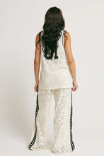 Load image into Gallery viewer, SABBI RAVING HEART LACE PANTS - CREAM
