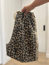 Load image into Gallery viewer, Leopard Racer Pants
